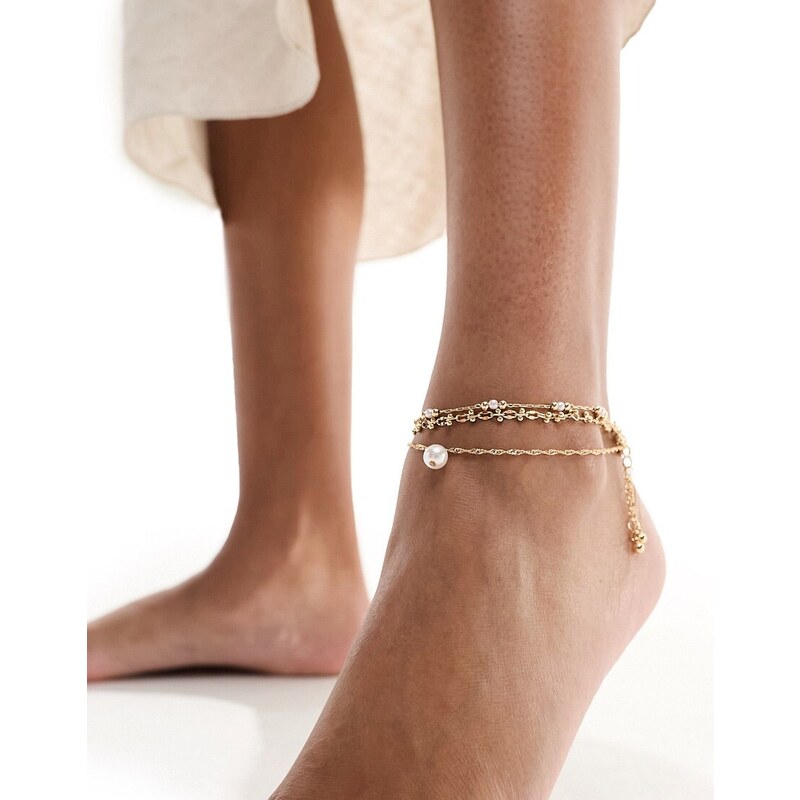 ASOS DESIGN - Confezione da 3 cavigliere dorate con perle sintetiche e sfere-Oro