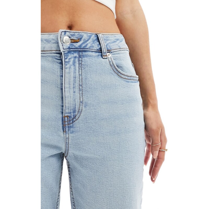 Miss Selfridge Petite - Jeans dritti lavaggio blu medio con tasca a cuore
