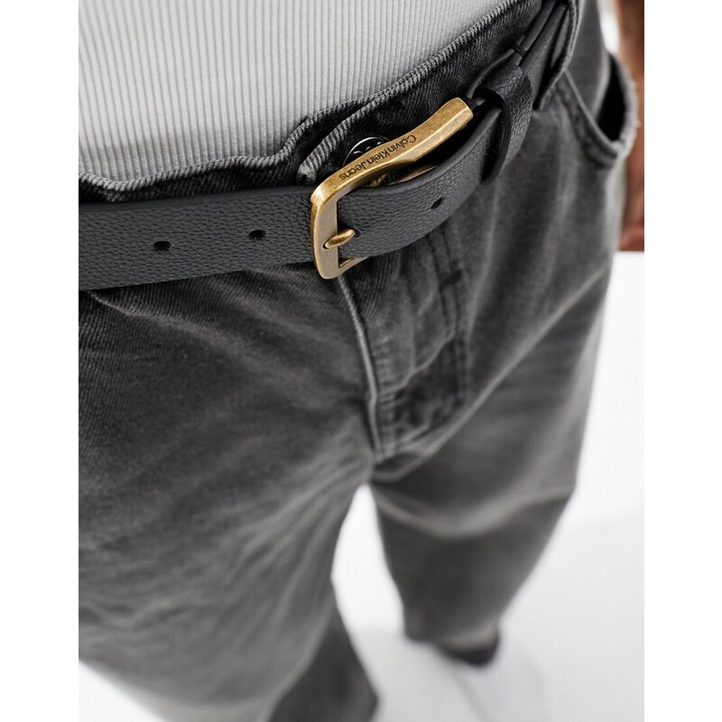 Calvin Klein Jeans - Cintura in pelle classica piatta da 35 mm nera/ottone antico-Nero