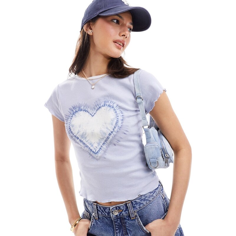 Miss Selfridge - T-shirt mini blu pallido con stampa di cuore