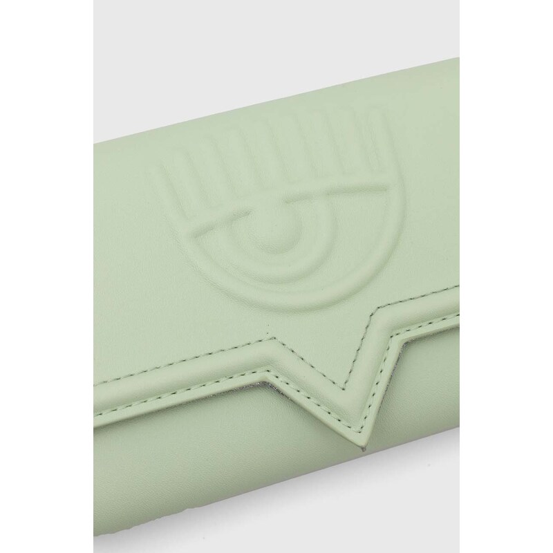 Chiara Ferragni portafoglio colore verde