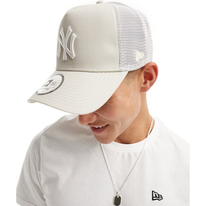 New Era - 9forty - Cappellino trucker dei NY Yankees bianco sporco