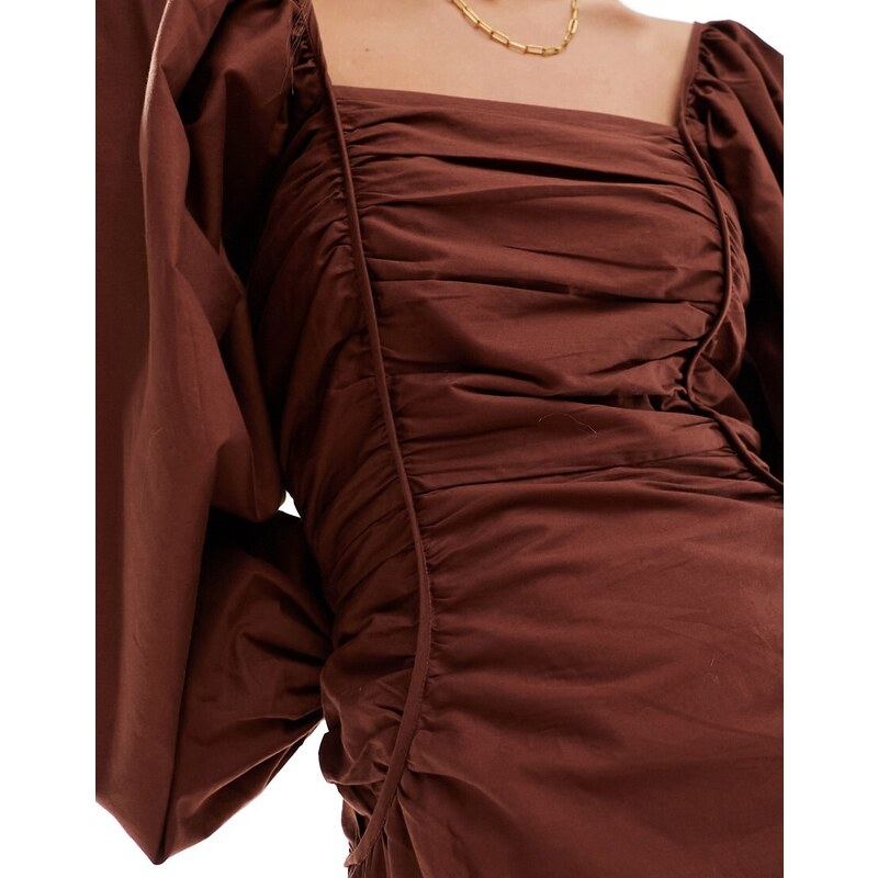 ASOS DESIGN - Vestito midi in popeline color cioccolato con scollo squadrato e vita stretta-Marrone