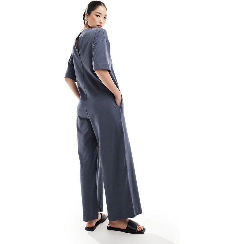 ASOS DESIGN - Tuta jumpsuit oversize stile T-shirt grigia con tasche-Grigio