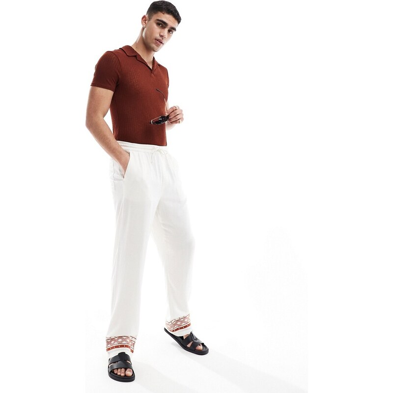ASOS DESIGN - Pantaloni effetto lino bianchi con orlo ricamato vestibilità comoda-Bianco