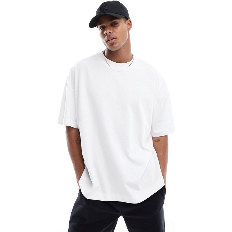 ASOS 4505 - T-shirt oversize bianca quick dry con grafica sul retro-Bianco