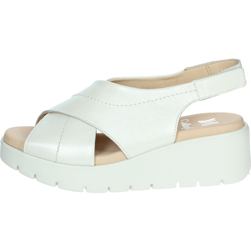Clarks Kyarra Faye Sandali Con Zeppa Donna, Pelle Oliva, Suola Leggera Ammortizzata, Tecnologia Contoured Comfort E Cushion Soft, Tacco Comodo, EU 40