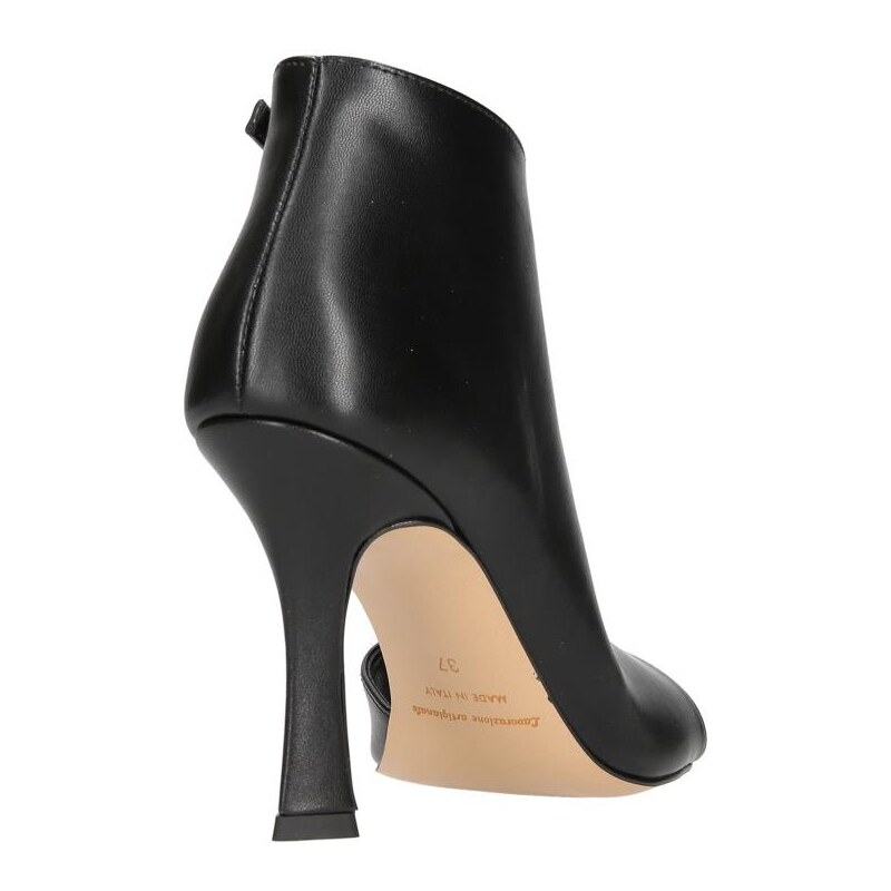 Sophie Blanc Tronchetti Oliv004 Nero