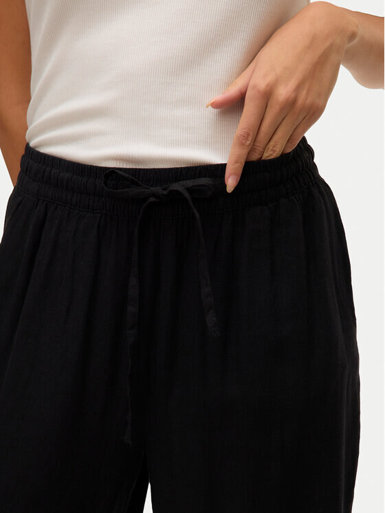 Pantaloni di tessuto Vero Moda