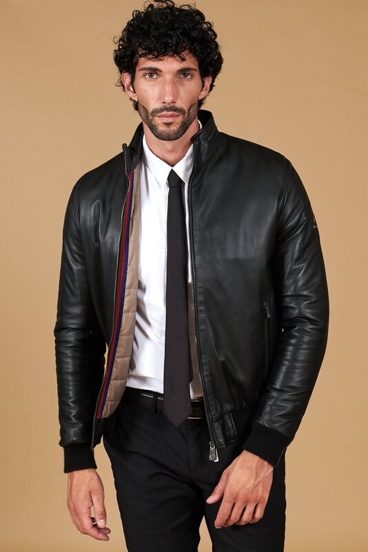 Piumino bomber in pelle nera collo coreana con cerniera D'Arienzo