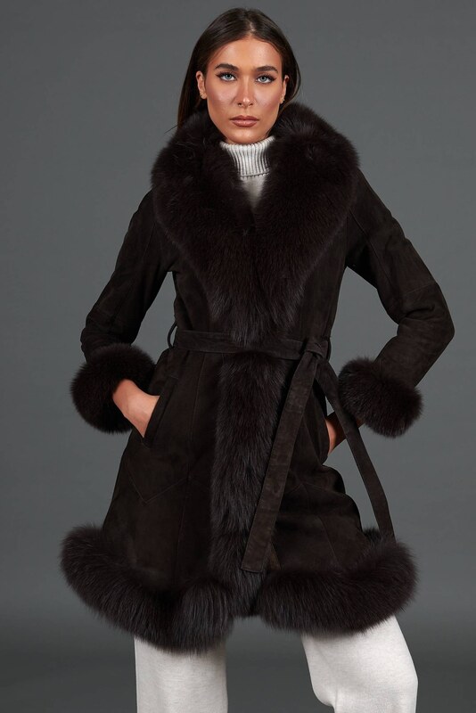 Cappotto in montone scamosciato testa di moro con collo in volpe D'Arienzo