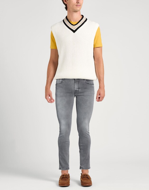 ROŸ ROGER'S - BOTTOMWEAR - Pantaloni jeans su YOOX.COM