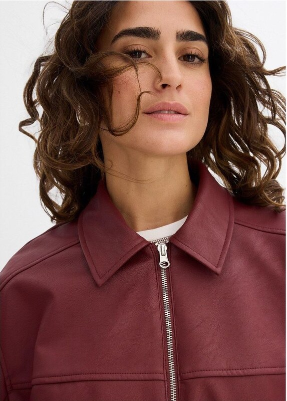 bonprix Giacca in similpelle oversize, Rosso