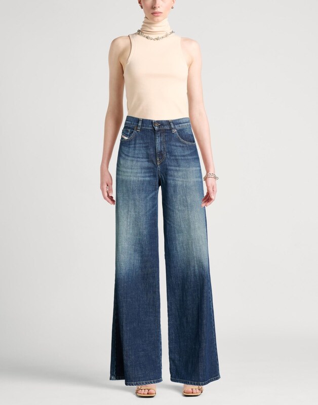 DIESEL - BOTTOMWEAR - Pantaloni jeans su YOOX.COM