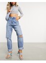 ASOS DESIGN - Mom jeans extra larghi a vita alta lavaggio medio con strappi-Blu