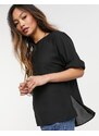 ASOS DESIGN - T-shirt oversize nera con maniche con risvolto-Bianco