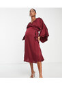 TFNC Maternity - Vestito midi avvolgente da damigella in raso color mora con maniche a kimono-Viola