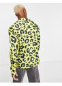 ASOS DESIGN - Camicia comoda in raso con stampa leopardata vivace e rever ampio-Giallo