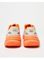 adidas Originals - ZX 22 Boost - Sneakers bianco sporco con dettagli arancioni