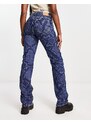 Weekday - Pin - Jeans dritti a vita medio alta con stampa pitonata laser-Blu