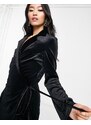 Y.A.S - Sifa - Vestito blazer a maniche lunghe nero a portafoglio