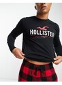 Hollister - Completo da casa rosso e nero con top a maniche lunghe con logo e joggers in flanella a quadri