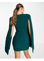 Lavish Alice - Vestito corto verde smeraldo con maniche a mantella