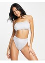 ASOS DESIGN - Slip bikini sgambati lisci a vita alta argento lucido