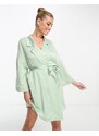 Chelsea Peers - Vestaglia stile kimono da damigella verde tenue con polsini in pizzo