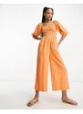 ASOS DESIGN - Tuta jumpsuit effetto lino arricciato con maniche a sbuffo color arancione