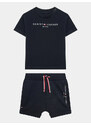 Completo t-shirt e pantaloncini sportvi Tommy Hilfiger