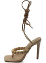 Malu Shoes Sandali donna tacco alto a spillo beige infradito alla schiava con catena oro in ecopelle e lacci alla caviglia moda