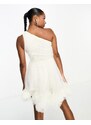 Esclusiva Lace & Beads Petite - Vestito corto monospalla in tulle avorio con volant sul fondo-Bianco