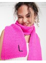 ASOS DESIGN - Sciarpa in maglia rosa personalizzata con iniziale "L"