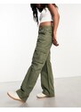 Pull&Bear - Pantaloni dritti cargo color kaki a vita medio alta-Verde