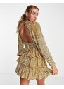 Miss Selfridge - Vestito corto da festival premium a balze a maniche lunghe con paillettes color oro