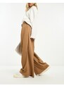 Selected Femme - Pantaloni sartoriali a fondo ampio color cammello con piega sul davanti-Marrone