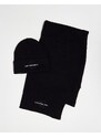 Calvin Klein Jeans - Set con berretto e sciarpa neri con monogramma-Nero