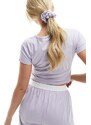 ASOS DESIGN - Mix & Match - T-shirt del pigiama lilla con stampa a fiorellini, bordi a festoncino ed elastico per capelli-Viola