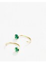 Kingsley Ryan - Orecchini a cerchio placcati in oro con cristalli verde smeraldo