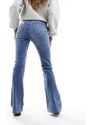Miss Selfridge - Jeans a zampa lavaggio blu medio
