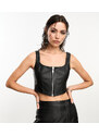 In esclusiva x ASOS - AllSaints - Odette - Top a corsetto in pelle sintetica nera con zip-Nero