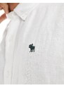 Abercrombie & Fitch - Camicia comoda in lino bianco con logo a icona