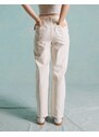 Miss Selfridge - Jeans dritti écru con tasca a forma di cuore-Bianco
