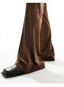 ASOS DESIGN - Pantaloni da abito a zampa marrone scamosciato