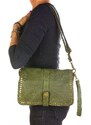 MARGOT: borsa donna, pelle invecchiata / vintage con borchie, colore VERDE, CHIAROSCURO, Made in Italy
