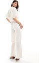 Pretty Lavish - Tuta jumpsuit in misto lino color crema con cut-out-Bianco